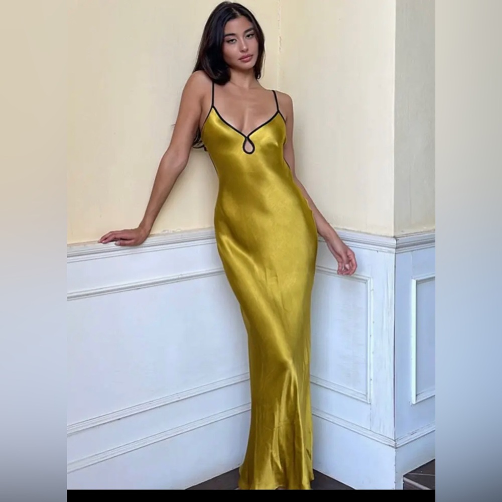 Maxi dress size medium